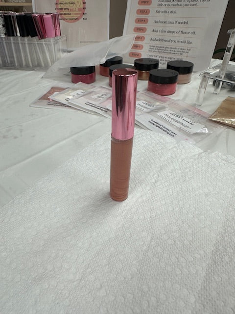 Custom Lip Gloss Bar Training (online modules)
